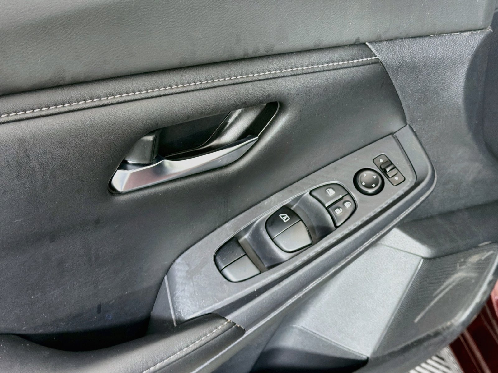Used 2022 Nissan Sentra SV FWD image 19