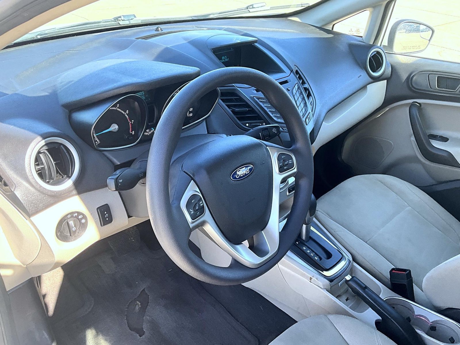 Used 2017 Ford Fiesta SE FWD image 11