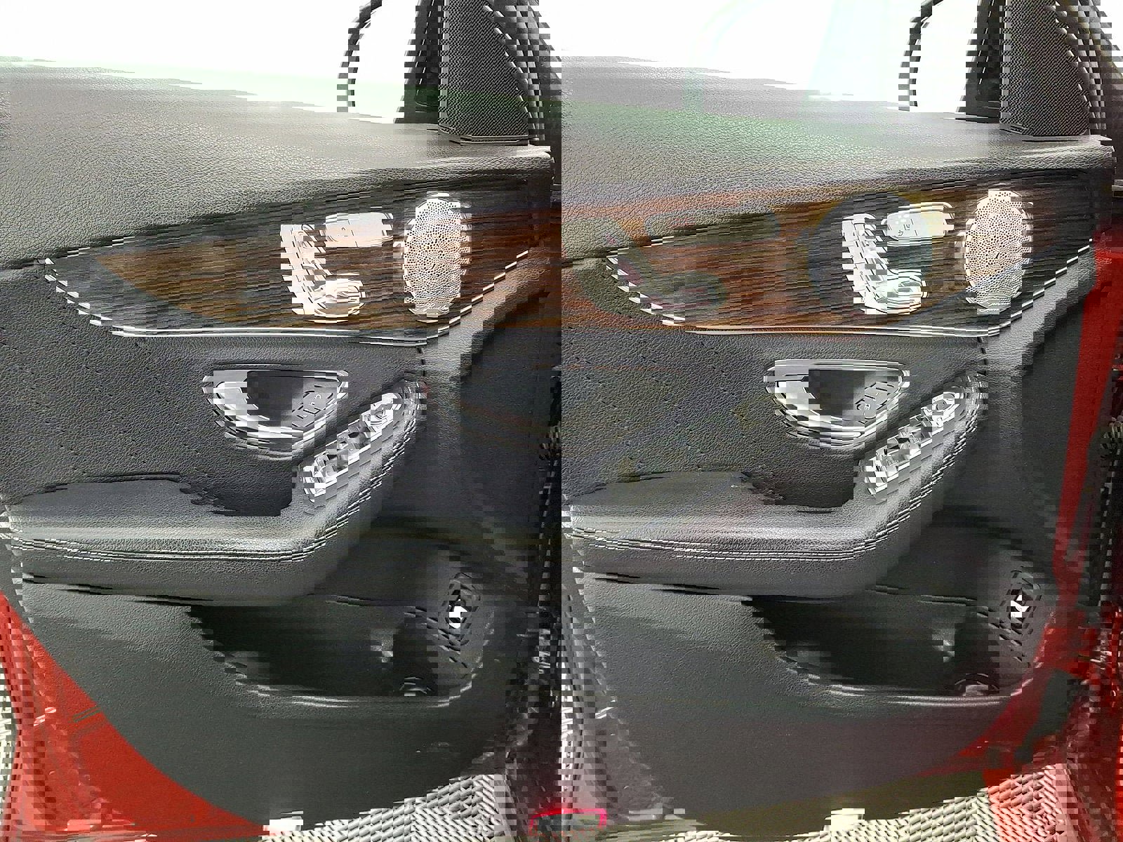 Used 2018 Mercedes-Benz C 300 4MATIC Sedan image 10