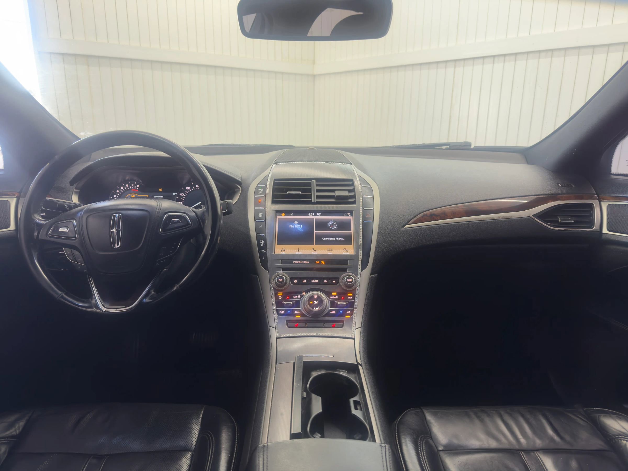Used 2017 Lincoln MKZ Select image 16