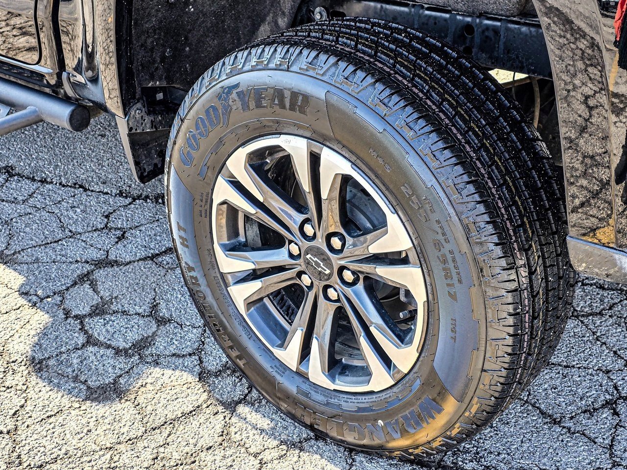 Used 2022 Chevrolet Colorado Z71 image 9