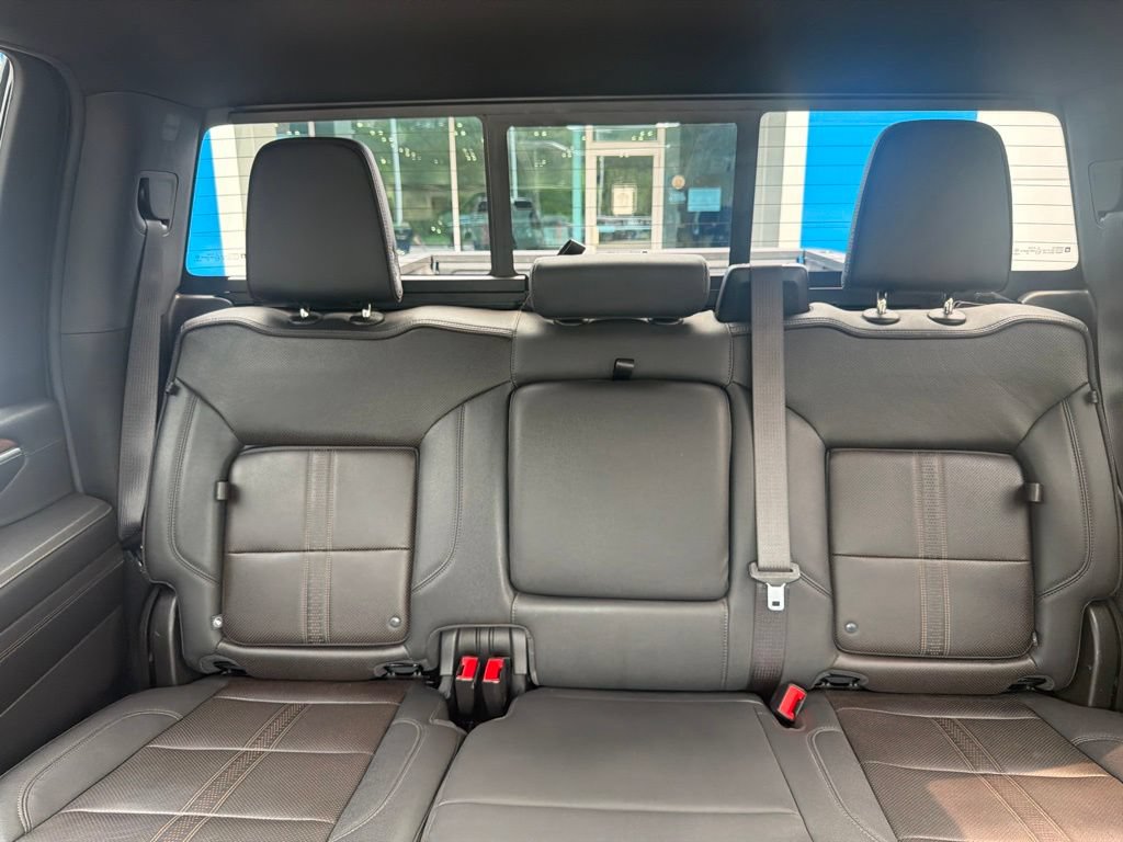 Certified 2024 Chevrolet Silverado 2500 High Country w/ Z71 Off-Road Package AWD/4WD image 38