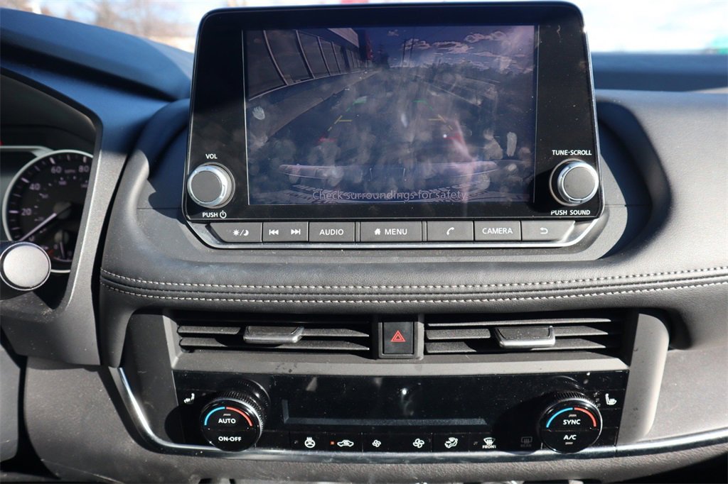 Certified 2024 Nissan Rogue SV w/ SV Premium Package image 22