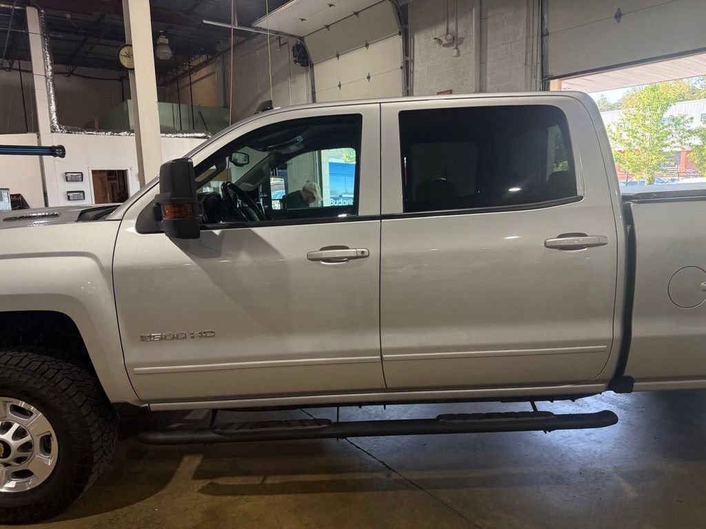 Used 2019 Chevrolet Silverado 2500 LT w/ LT Convenience Package AWD/4WD image 11