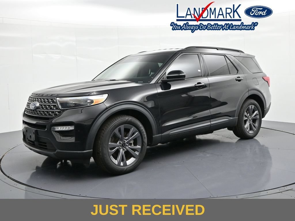 Certified 2022 Ford Explorer XLT w/ Equipment Group 202A RWD image 1