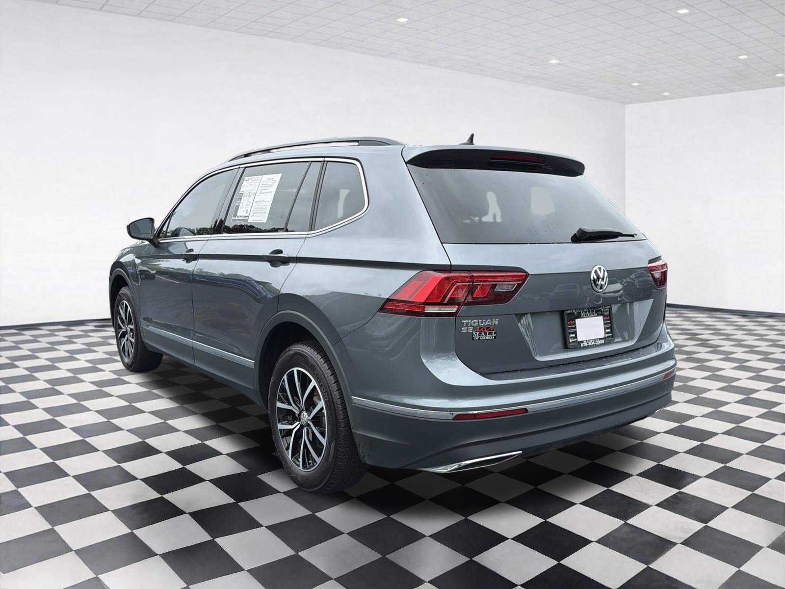 Used 2021 Volkswagen Tiguan SE FWD image 6