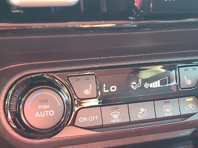 New 2027 Nissan Kicks SV w/ Rock Creek Edition AWD/4WD image 19