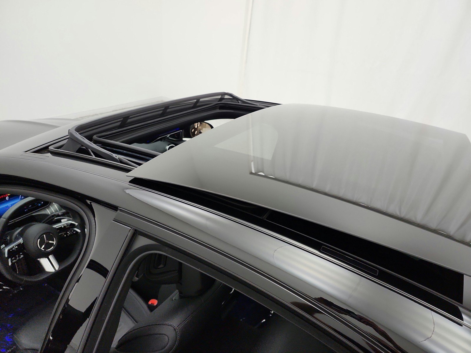 Used 2024 Mercedes-Benz C 300 Sedan image 11