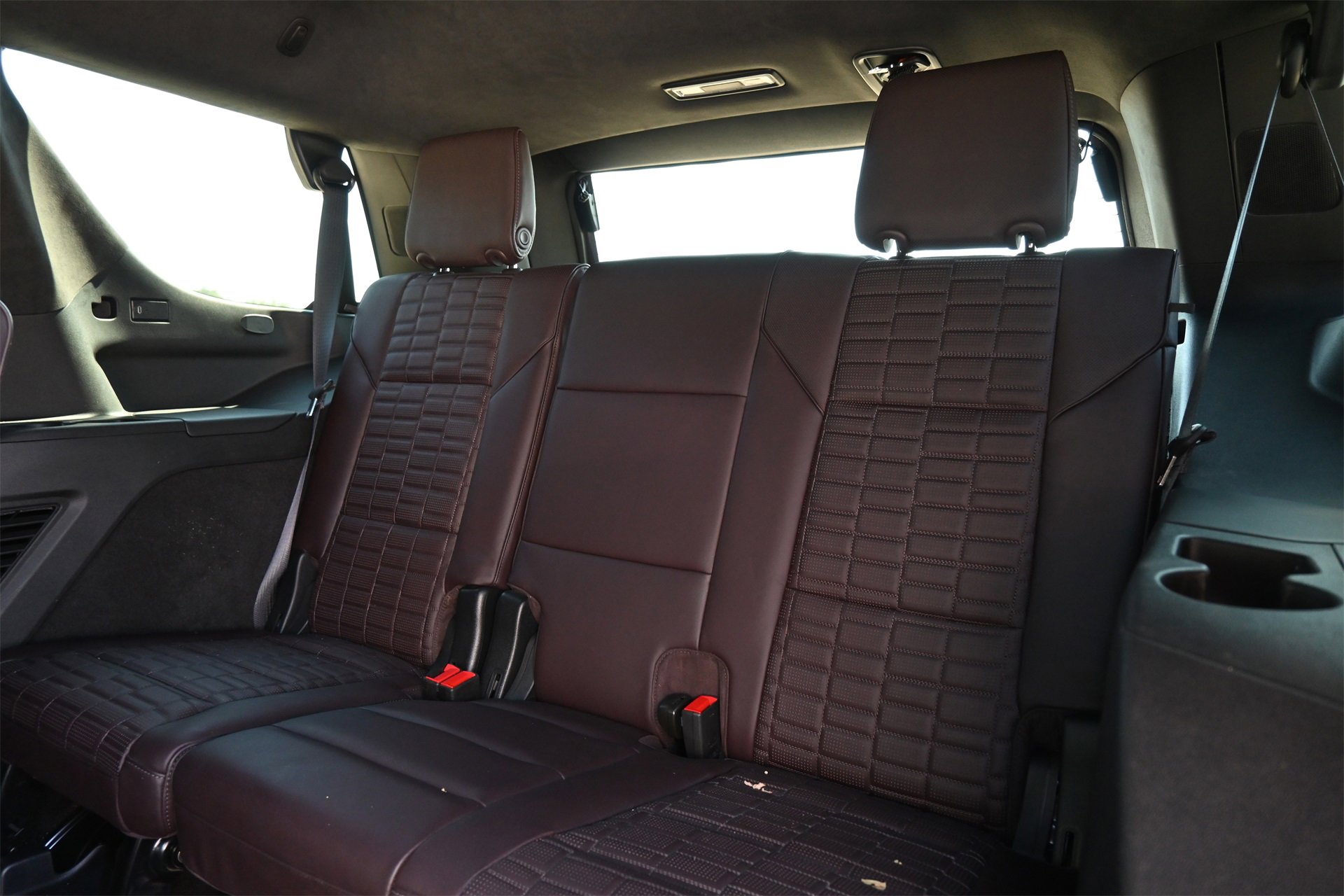 Used 2023 Cadillac Escalade Sport Platinum w/ LPO, ONYX Package image 19