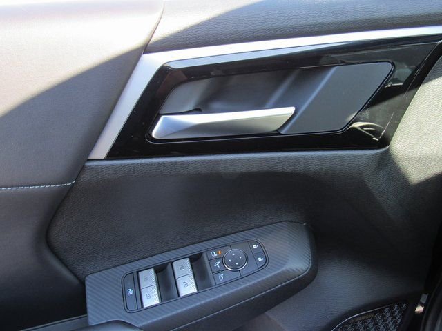 New 2025 Mitsubishi Outlander SE image 12