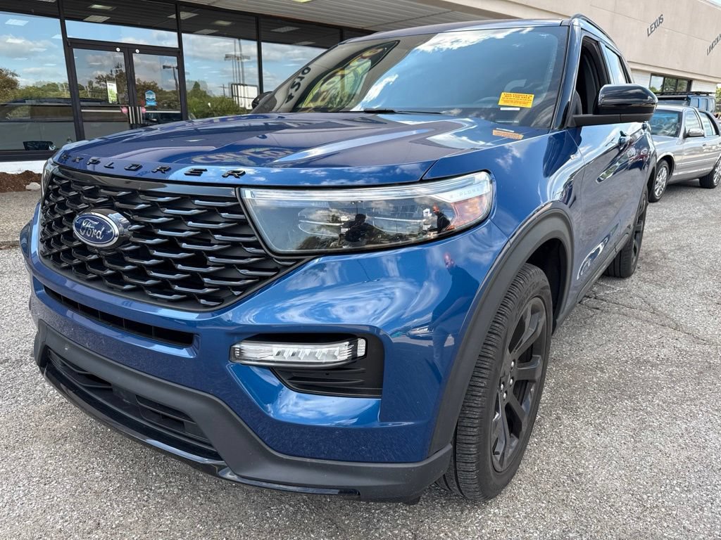 Used 2023 Ford Explorer ST-Line w/ Class IV Trailer Tow Package AWD/4WD image 6