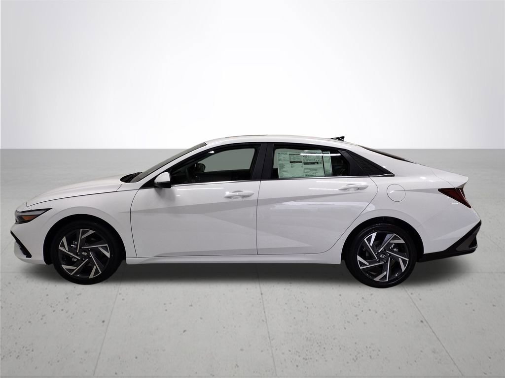 New 2026 Hyundai Elantra Limited FWD image 9