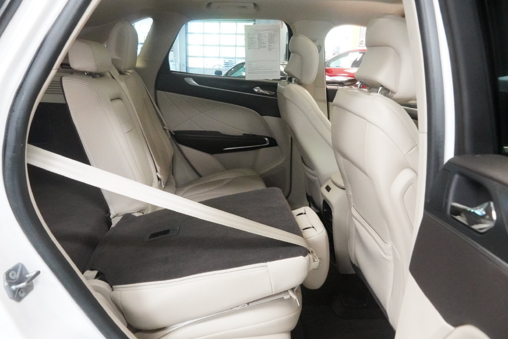 Used 2019 Lincoln MKC Reserve w/ MKC Climate Package AWD/4WD image 33