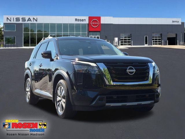 Certified 2025 Nissan Pathfinder SL