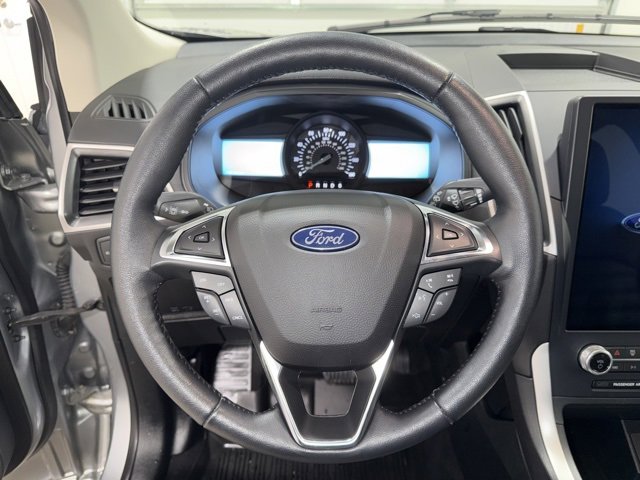 Used 2022 Ford Edge SEL w/ Convenience Package image 16
