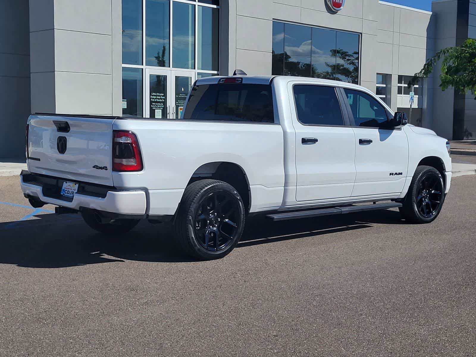 Used 2024 RAM 1500 Laramie AWD/4WD image 5