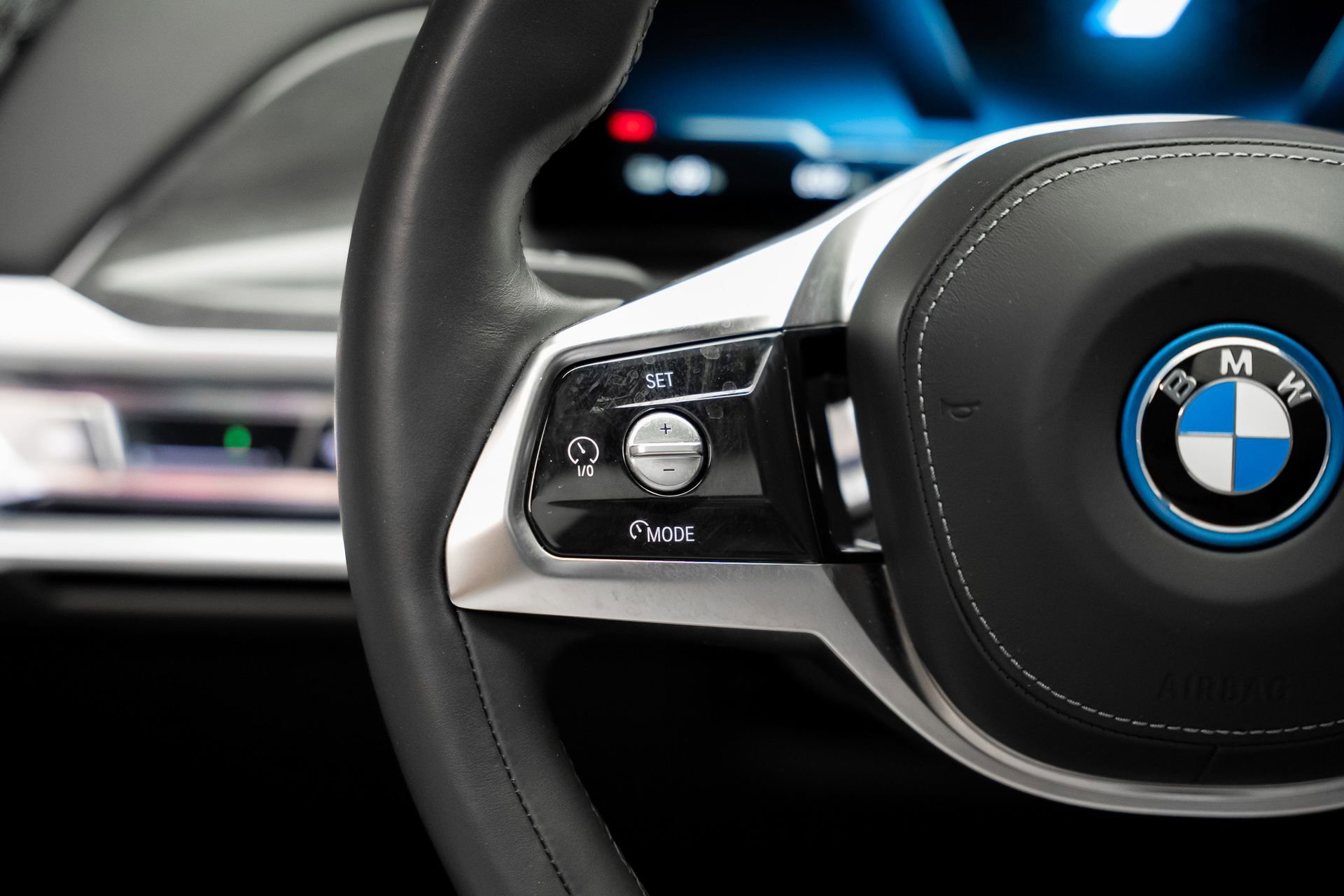 Used 2023 BMW i7 xDrive60 w/ Executive Package 2 image 45