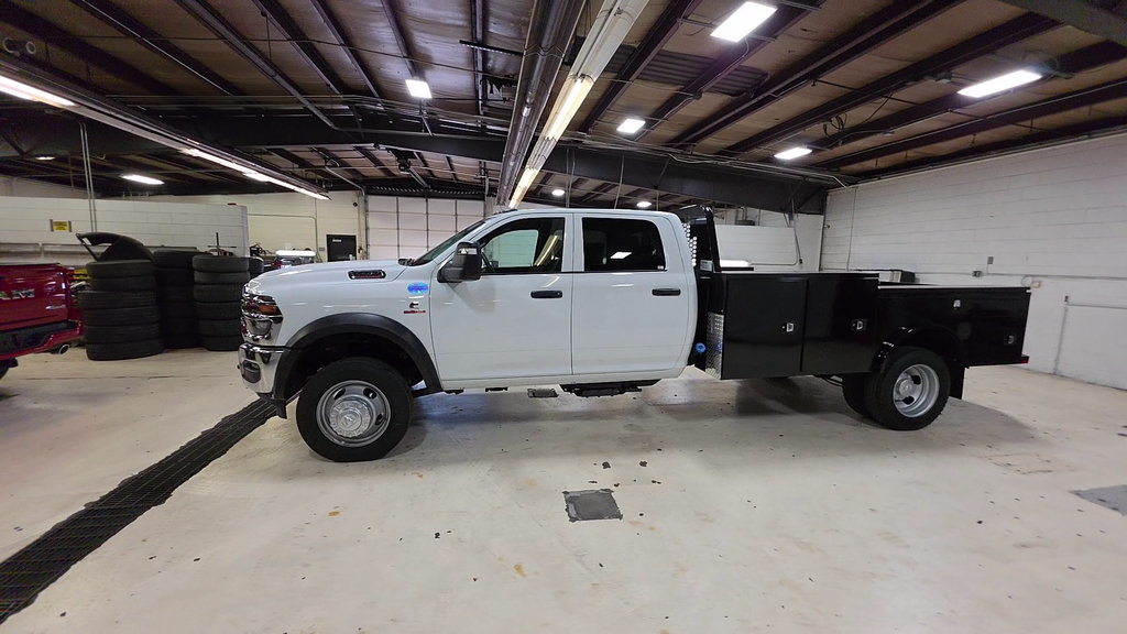 New 2026 RAM 5500 Tradesman w/ Chrome Appearance Group AWD/4WD image 8
