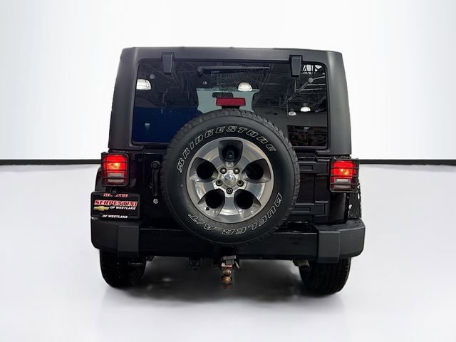 Used 2018 Jeep Wrangler Unlimited Sahara AWD/4WD image 7