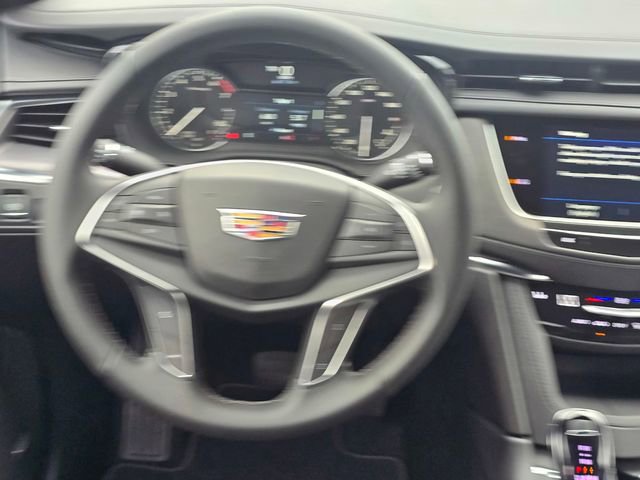 New 2026 Cadillac XT5 Luxury image 15