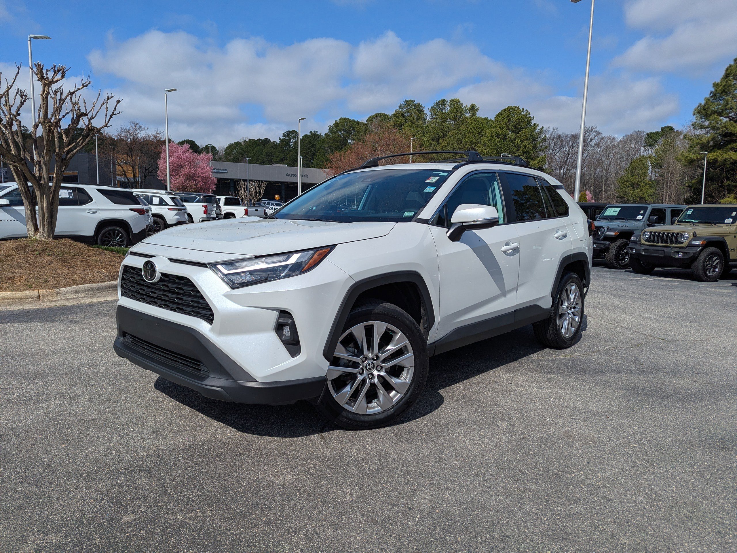 Used 2023 Toyota RAV4 XLE Premium video 1