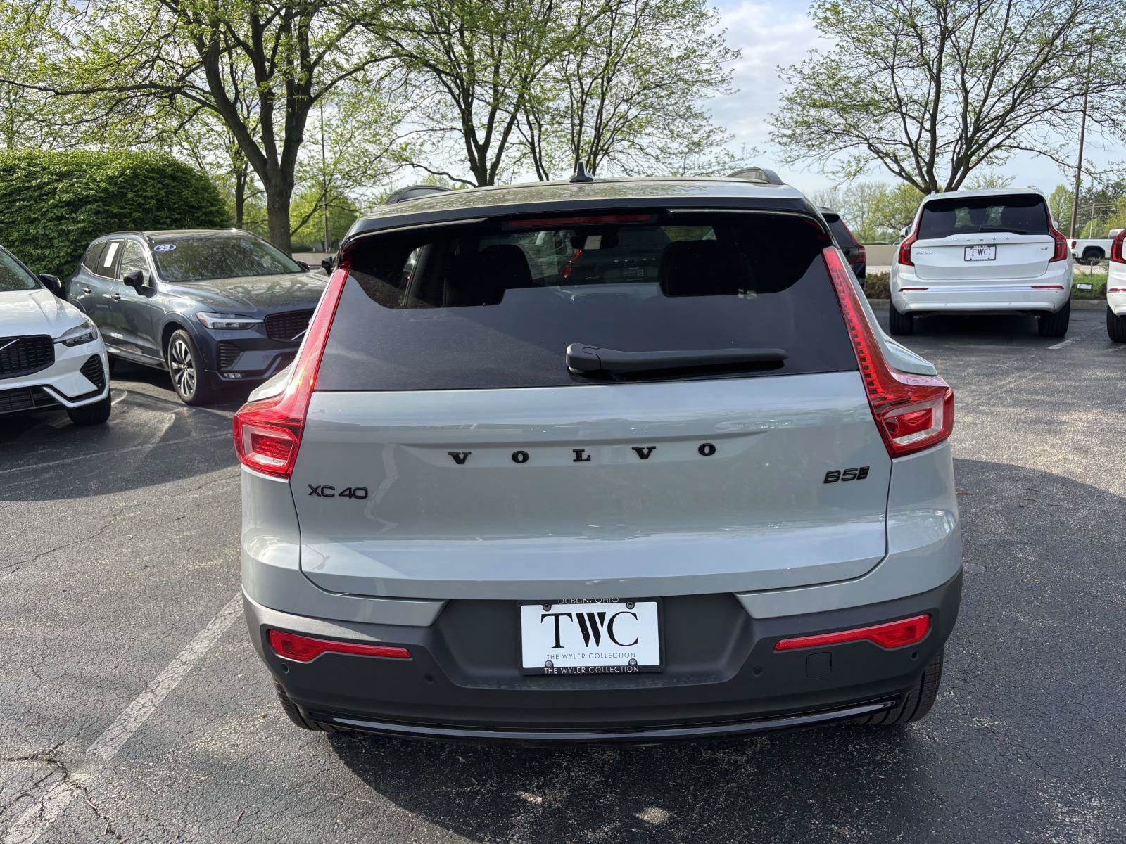 New 2026 Volvo XC40 B5 Ultra w/ Protection Package Premier AWD/4WD image 6