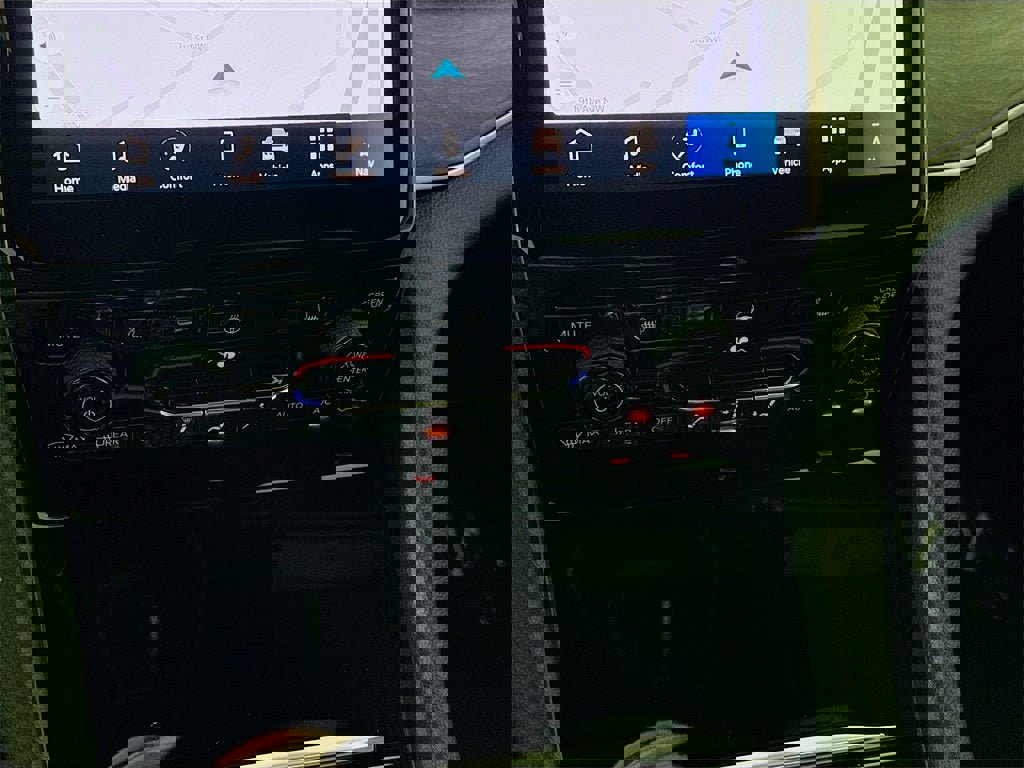 New 2025 Jeep Grand Cherokee L Limited w/ Trailer Tow Package image 11