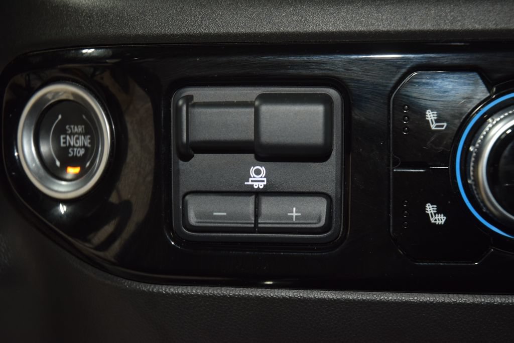 Used 2022 GMC Sierra 1500 Elevation w/ Elevation Premium Package AWD/4WD image 32