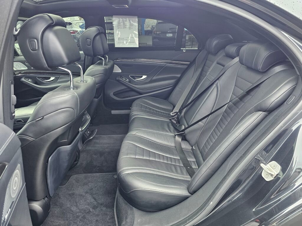 Used 2016 Mercedes-Benz S 550 4MATIC Sedan image 25