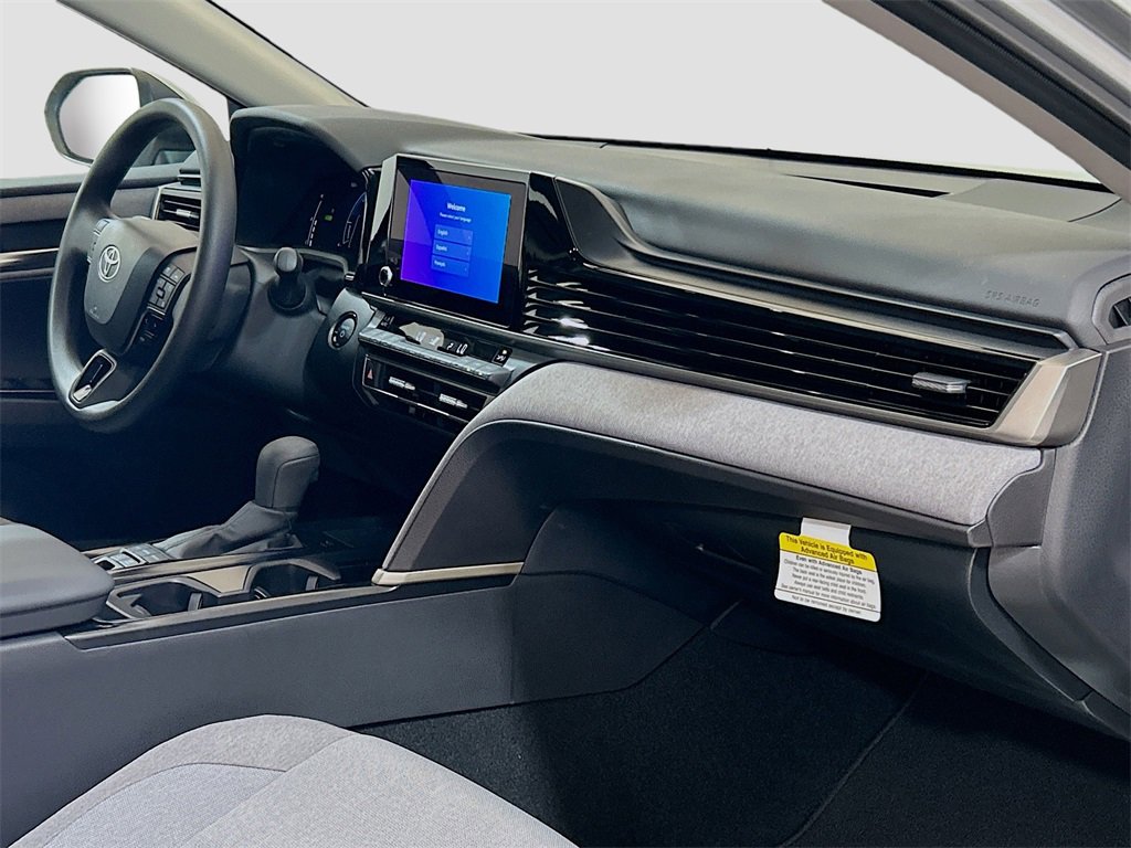 New 2025 Toyota Camry LE image 27