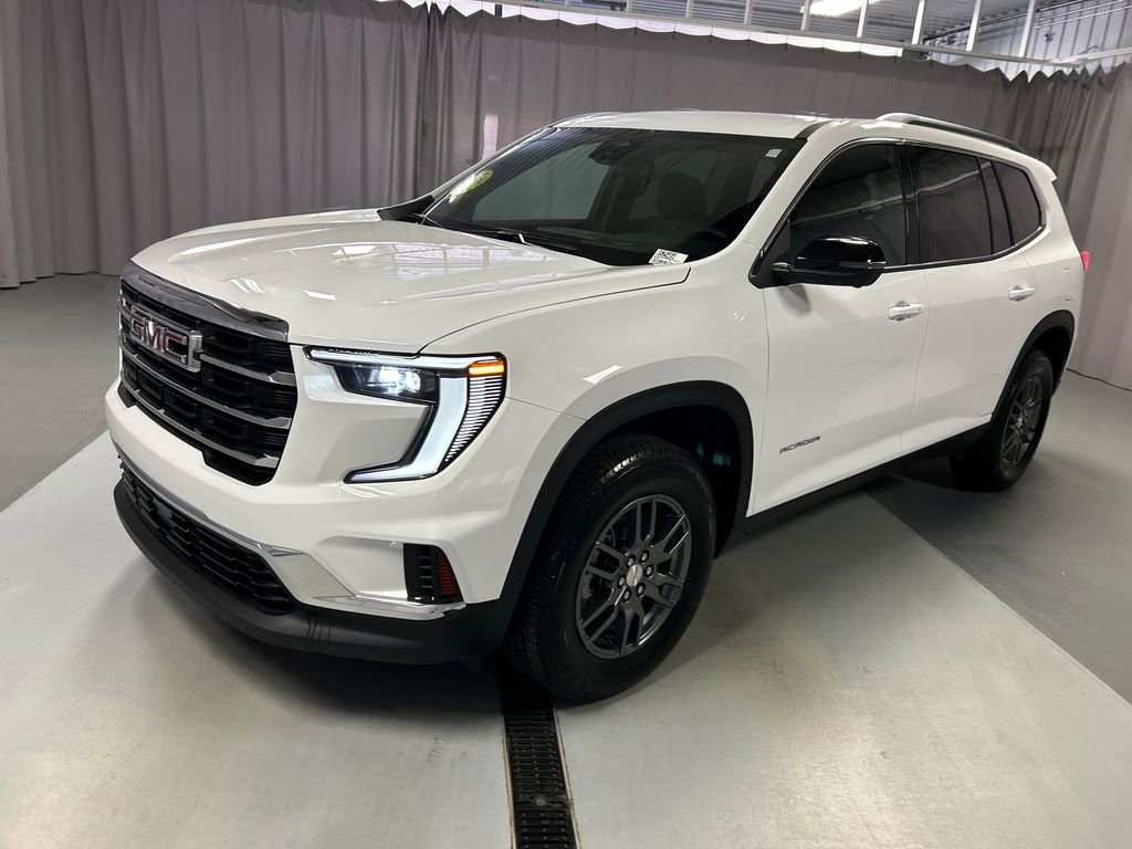 Used 2025 GMC Acadia Elevation image 3