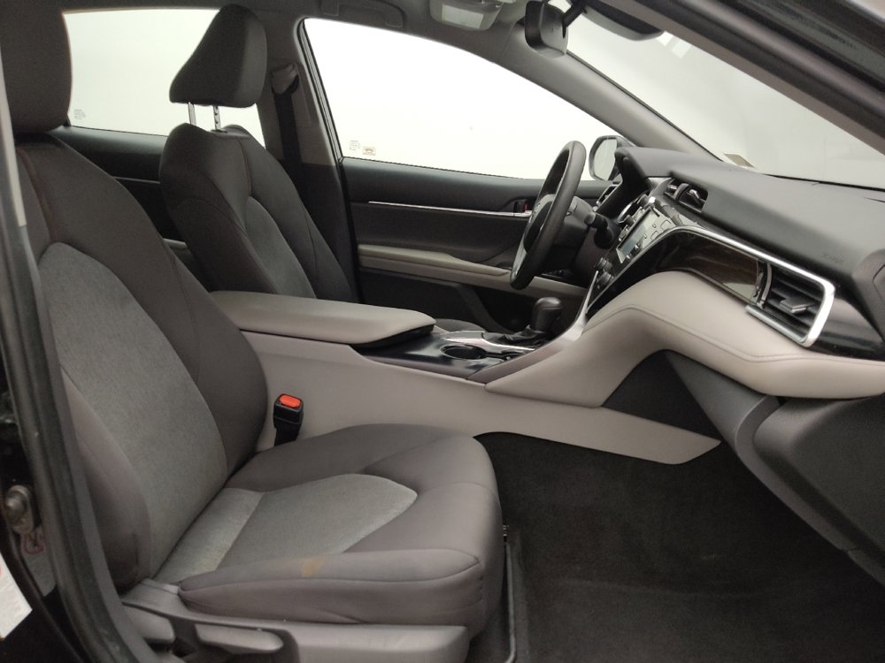 Used 2018 Toyota Camry LE w/ Convenience Package FWD image 21