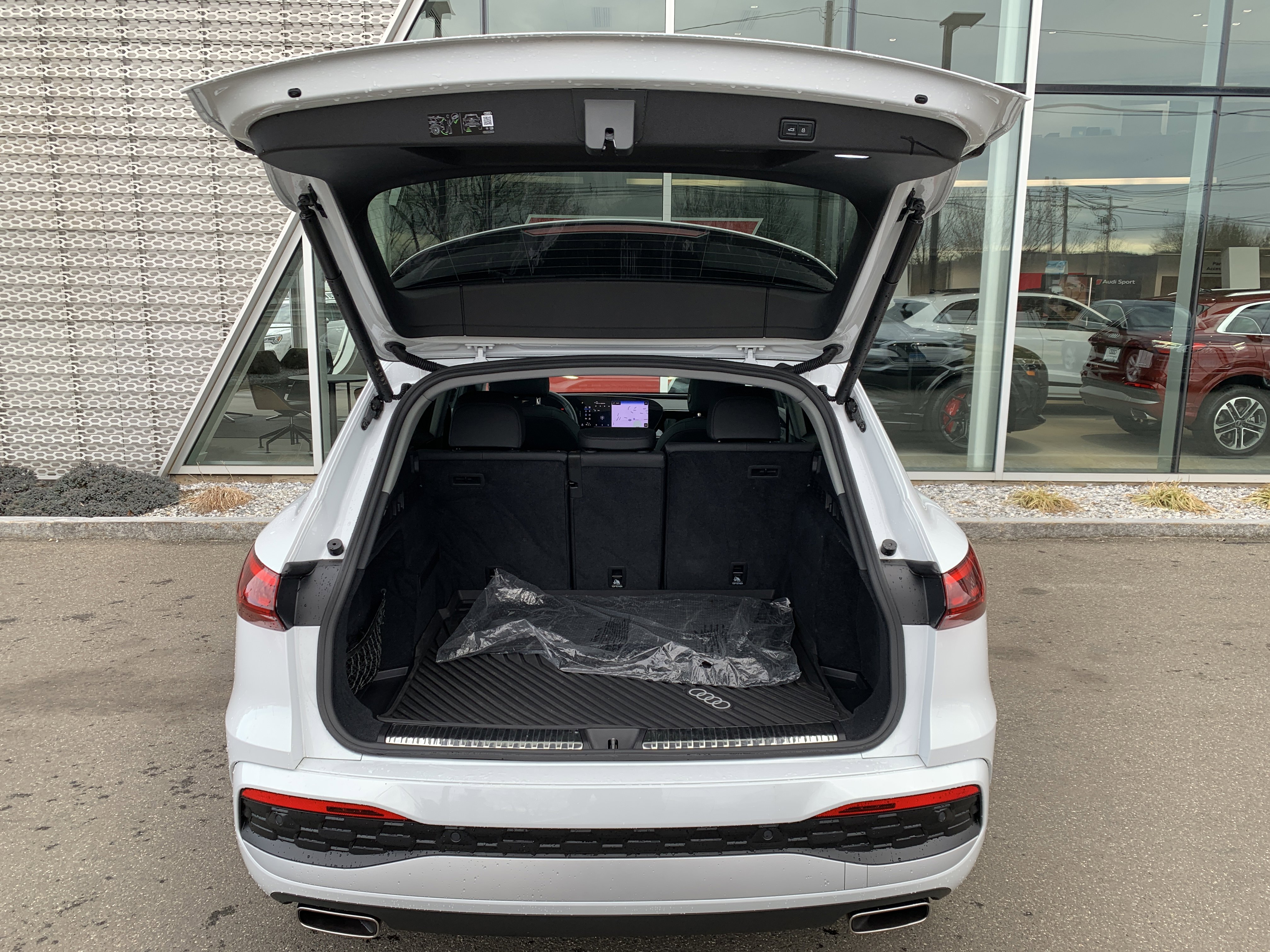 Certified 2025 Audi Q5 Premium Plus w/ Premium Plus image 19