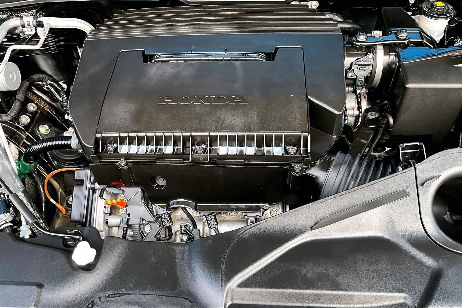 Used 2025 Honda Pilot TrailSport image 31