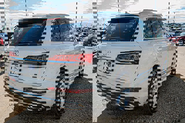 Used 2024 Audi Q7 2.0T Premium Plus image 4