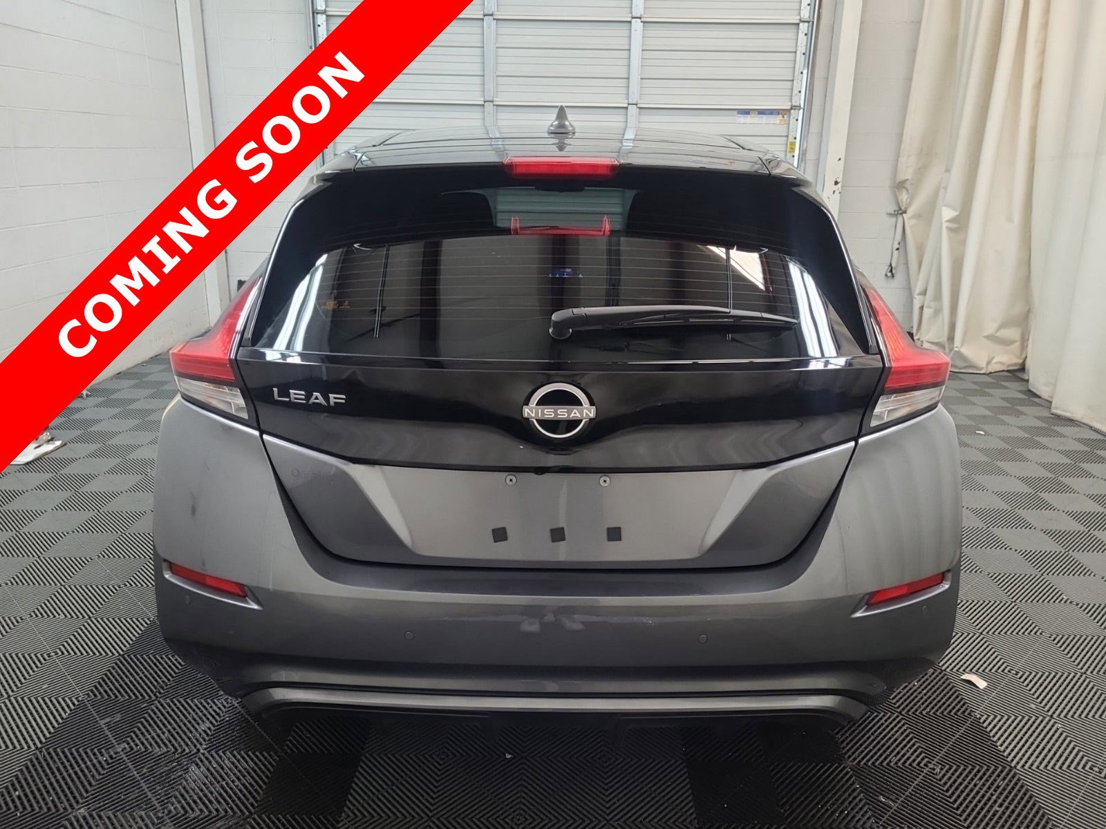 Used 2023 Nissan Leaf S image 5
