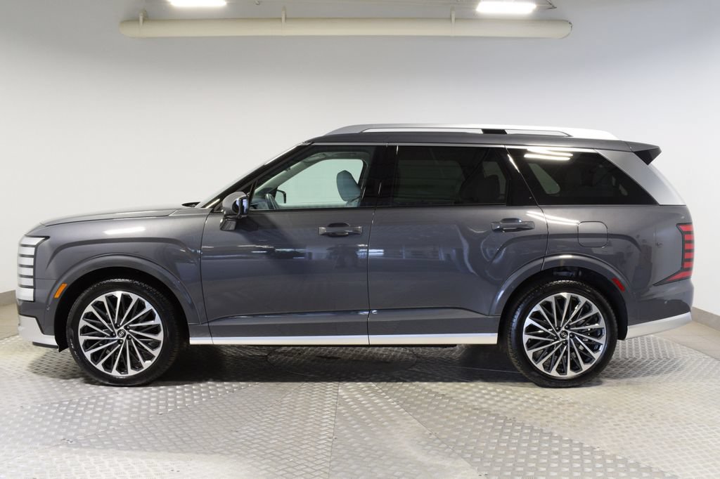 Used 2026 Hyundai Palisade Calligraphy AWD/4WD image 2