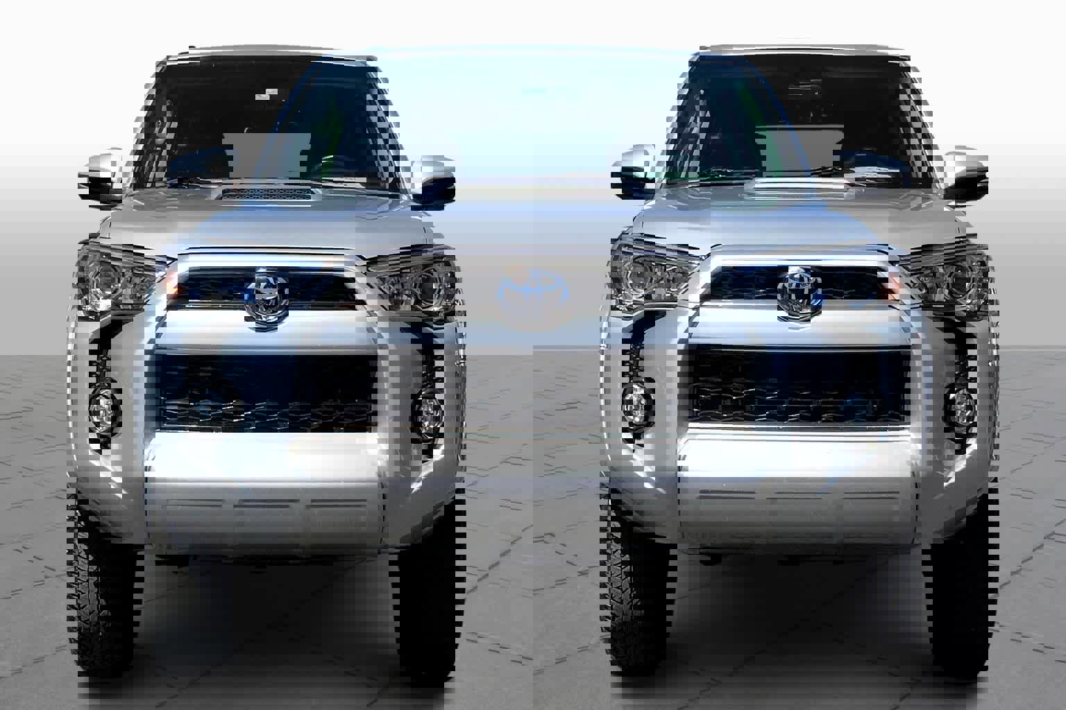 Used 2018 Toyota 4Runner TRD Off-Road Premium image 3