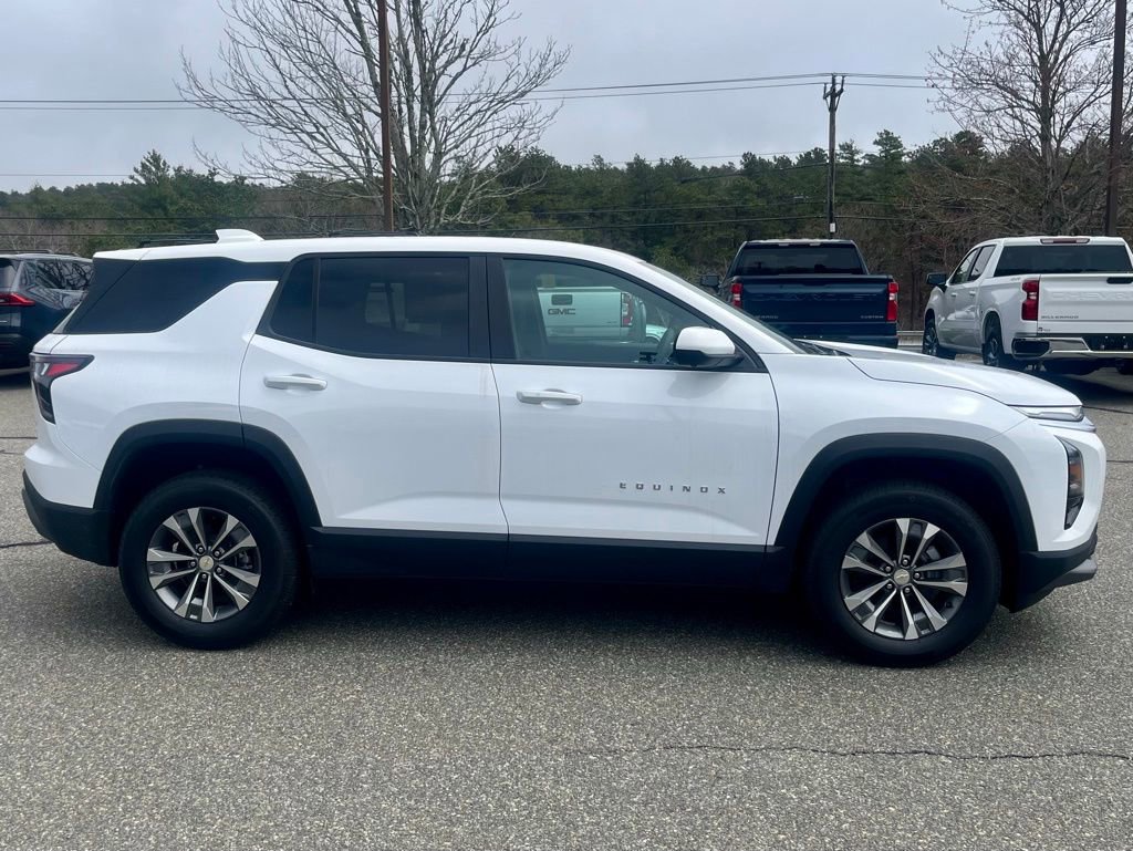 New 2026 Chevrolet Equinox LT w/ Safety and Technology Package AWD/4WD image 7