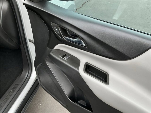 Used 2022 Chevrolet Equinox LS w/ LS Convenience Package image 21