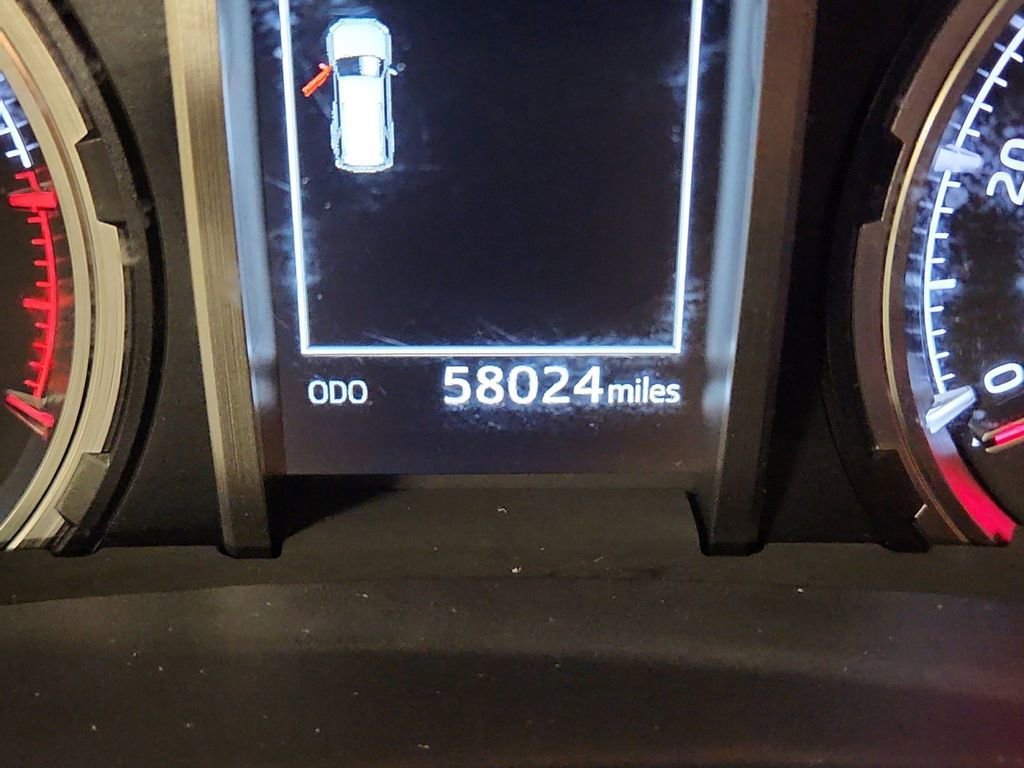 Used 2021 Toyota 4Runner Venture w/ Moonroof Package image 16