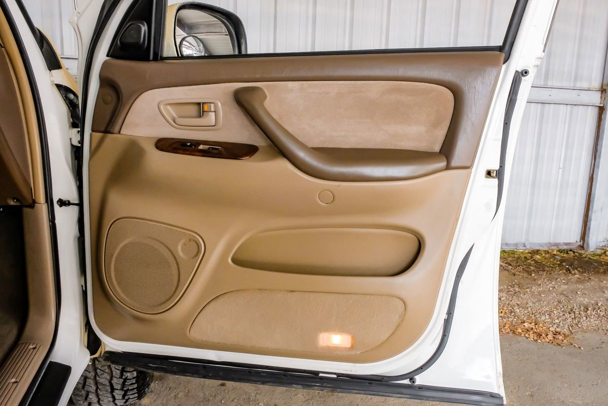 Used 2004 Toyota Sequoia SR5 image 45