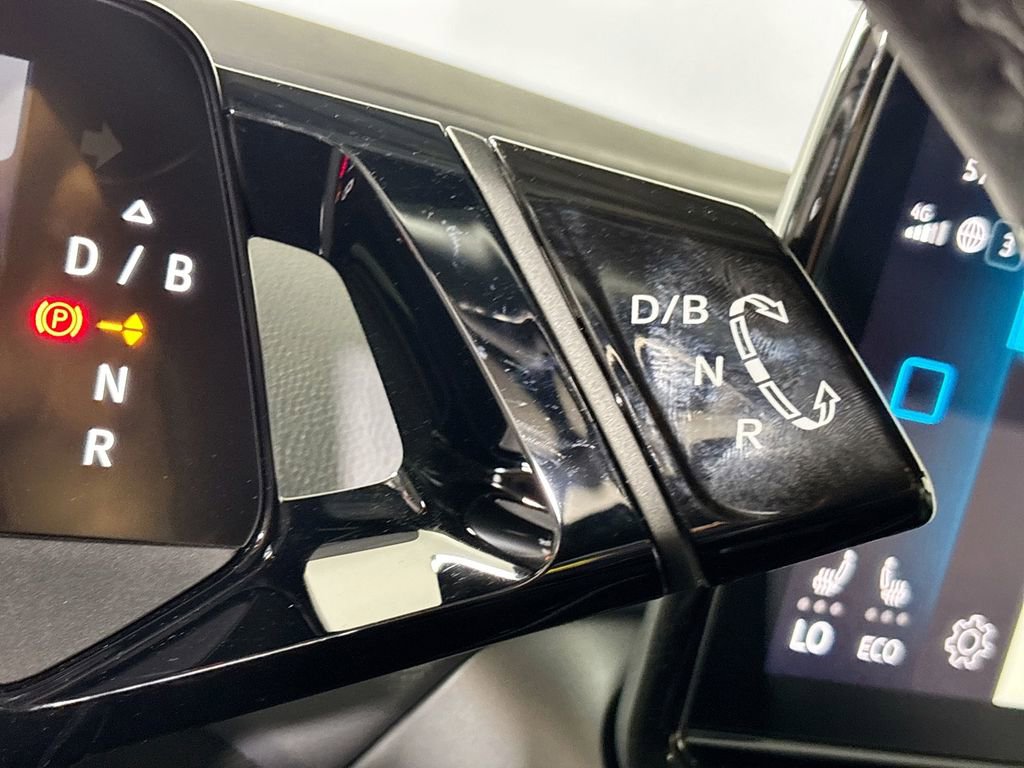 Used 2024 Volkswagen ID.4 2WD image 18