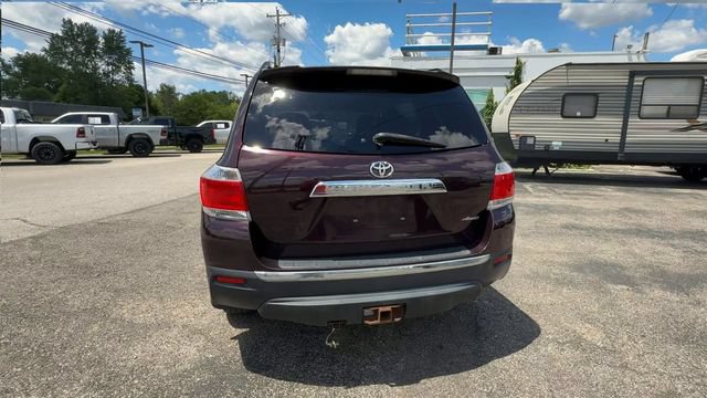 Used 2012 Toyota Highlander 4WD w/ Tech Pkg image 7