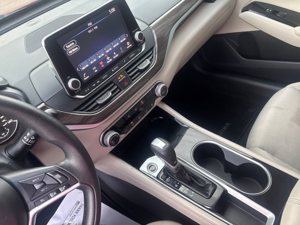 Used 2023 Nissan Altima 2.5 SV image 14