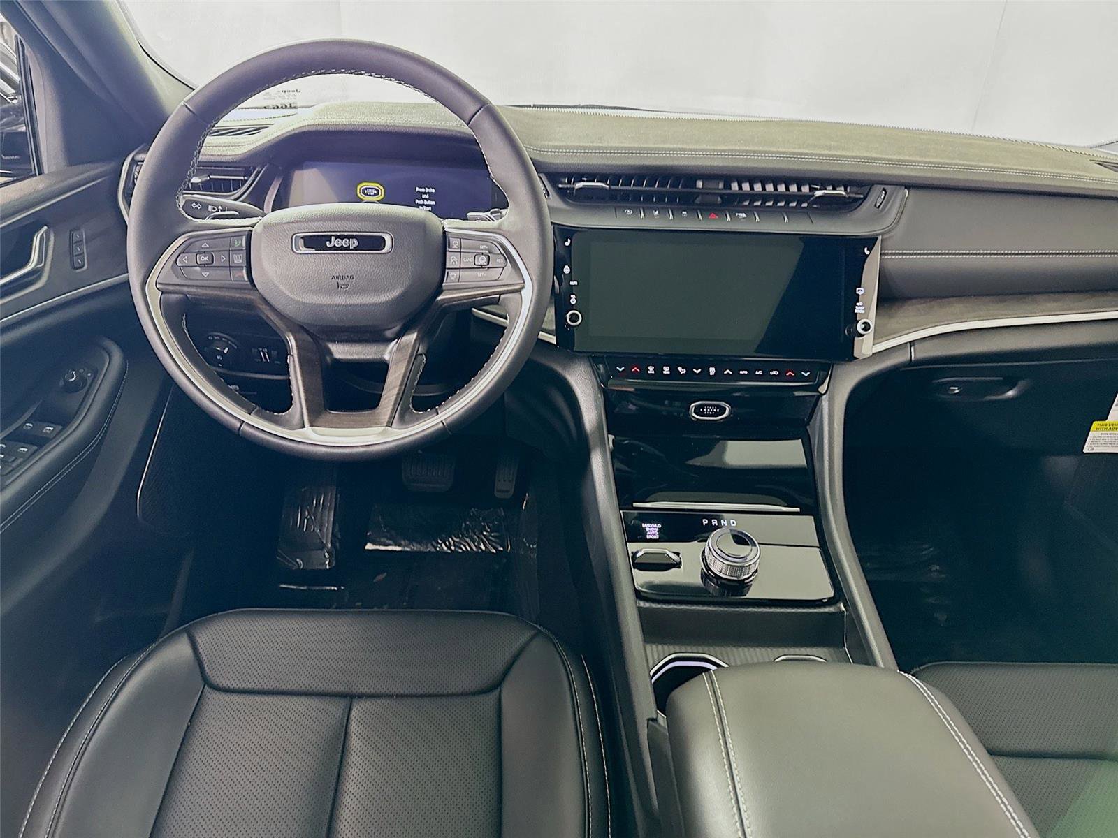 New 2026 Jeep Grand Cherokee L Limited w/ Luxury Tech Group II image 2