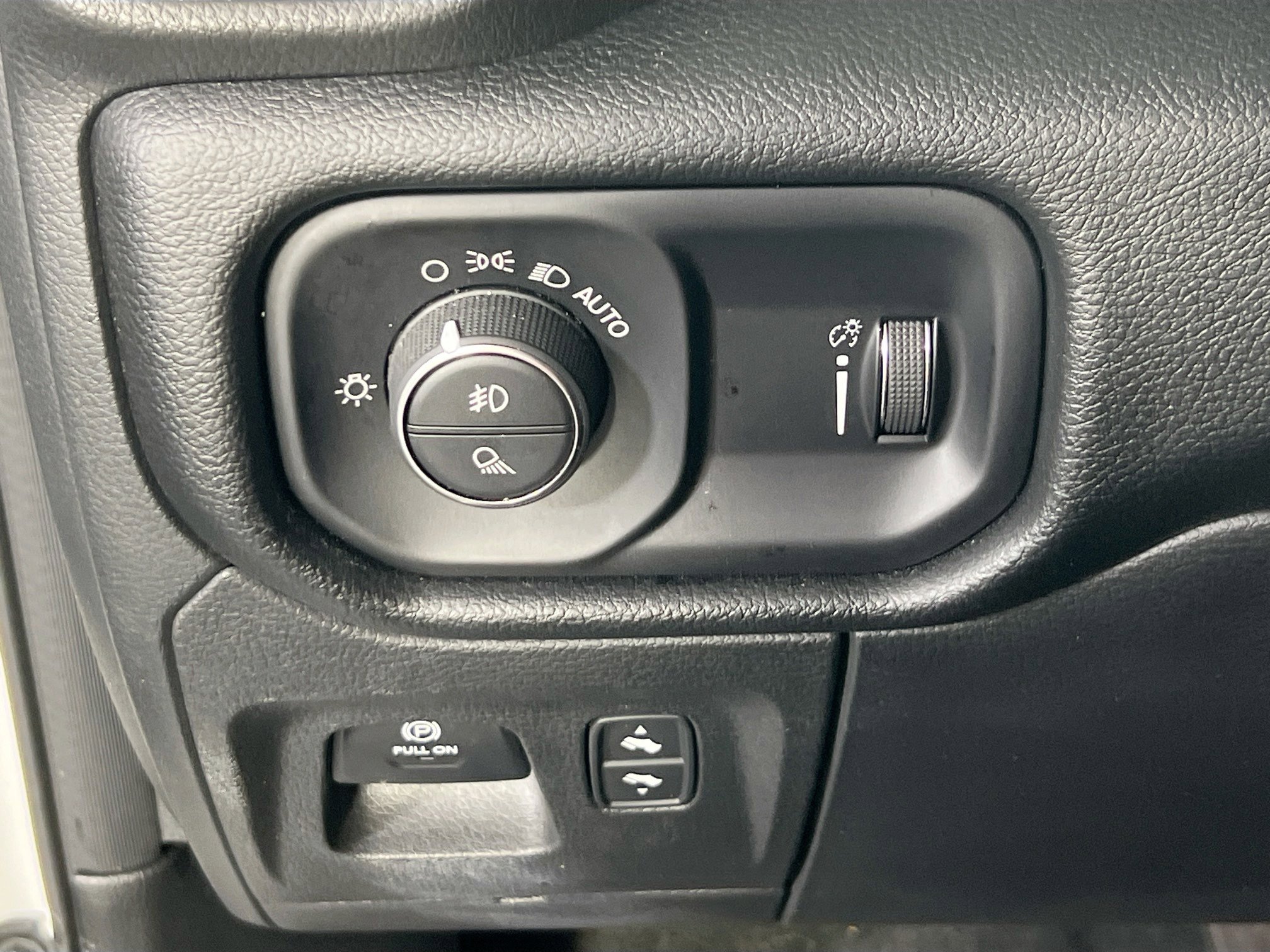 Used 2022 RAM 1500 Big Horn image 10