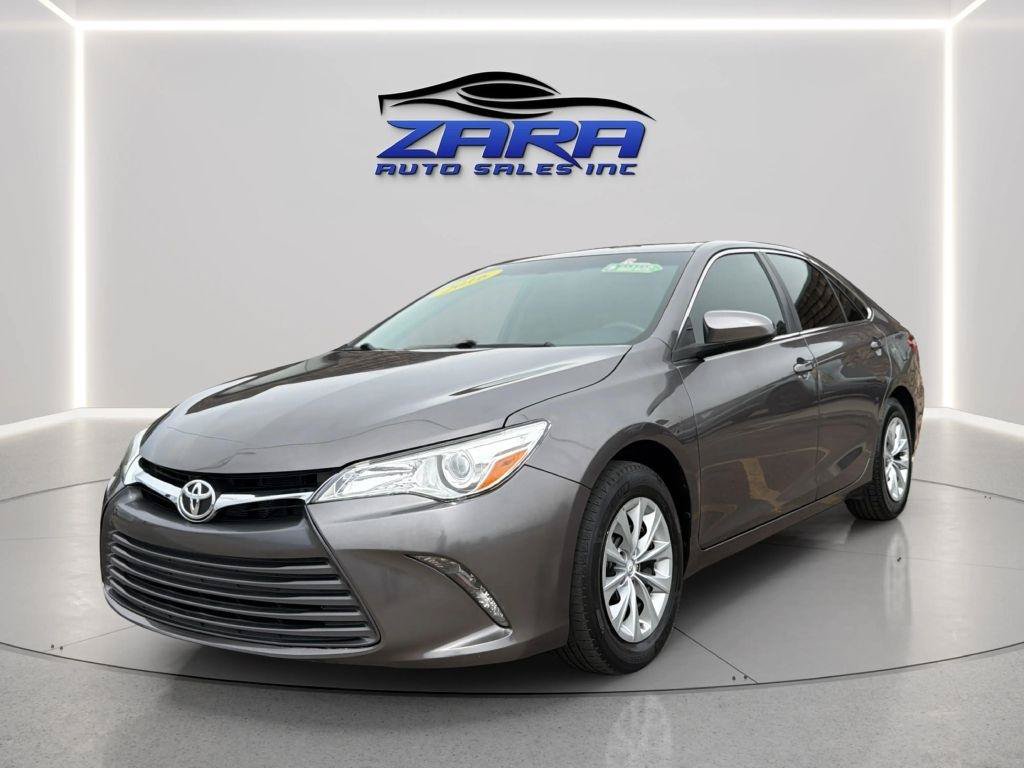 Used 2016 Toyota Camry LE FWD image 3