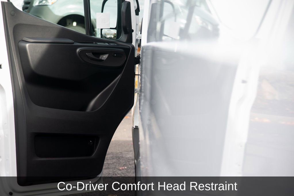 Used 2025 Mercedes-Benz Sprinter 2500 image 24