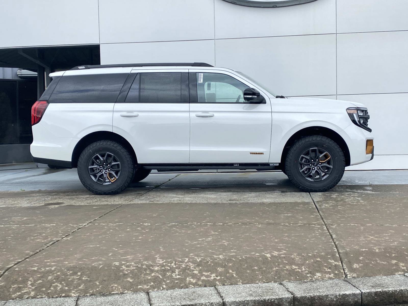New 2026 Ford Expedition Tremor AWD/4WD image 3